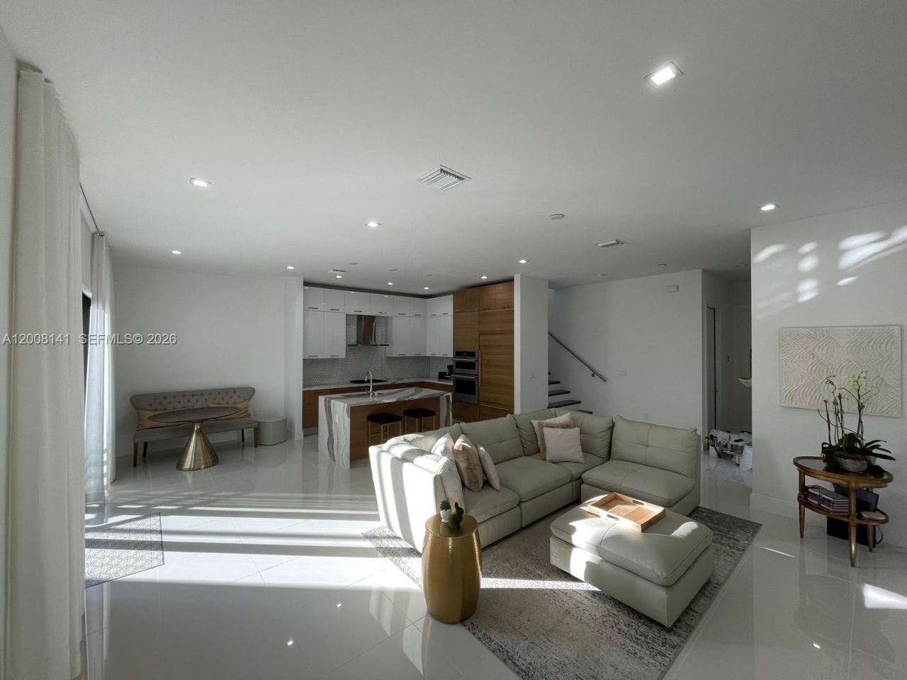 8283 NW 44th St , Doral, FL 33166 Photo
