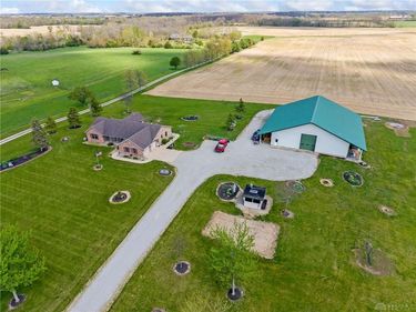 7855 N Brad Bloomer Road, Bradford, OH 45308