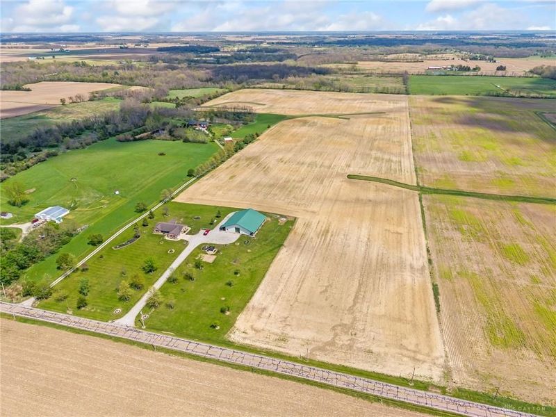 7855 N Brad Bloomer Road, Bradford, OH 45308 Photo 4