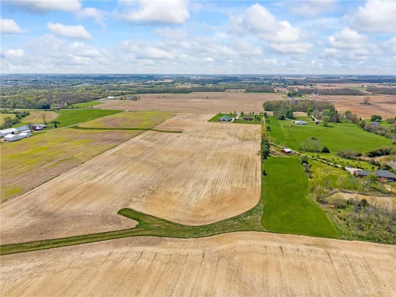 7855 N Brad Bloomer Road, Bradford, OH 45308 Photo 9