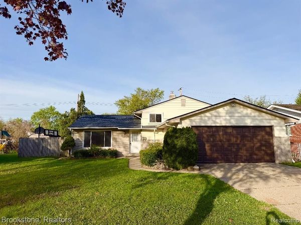 8912 Ardel Drive , Sterling Heights, MI 48314