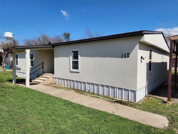 145 Lakeview Road, Roanoke, TX 76262