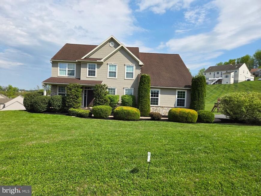 121 Great Bend Way , Sinking Spring, PA 19608 Main Photo