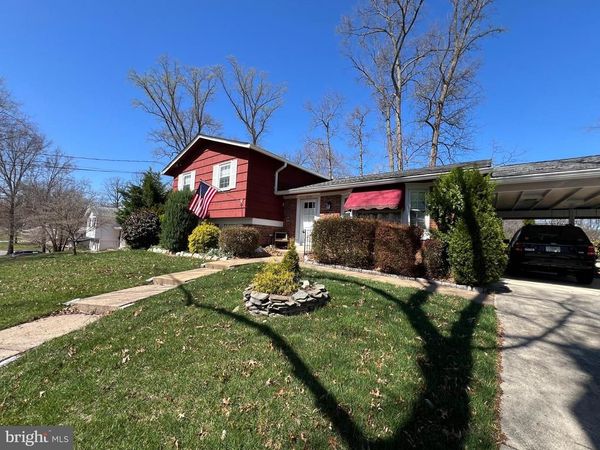 8118 OLD OAKS DRIVE , SPRINGFIELD, VA 22152