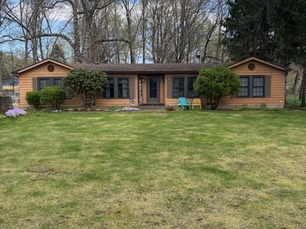 1985 N Pioneer Road , La Porte, IN 46350