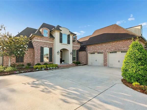 221 BEAUPRE Drive, Luling, LA 70070