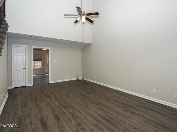 218 S Magnolia St, Maryville, TN 37803