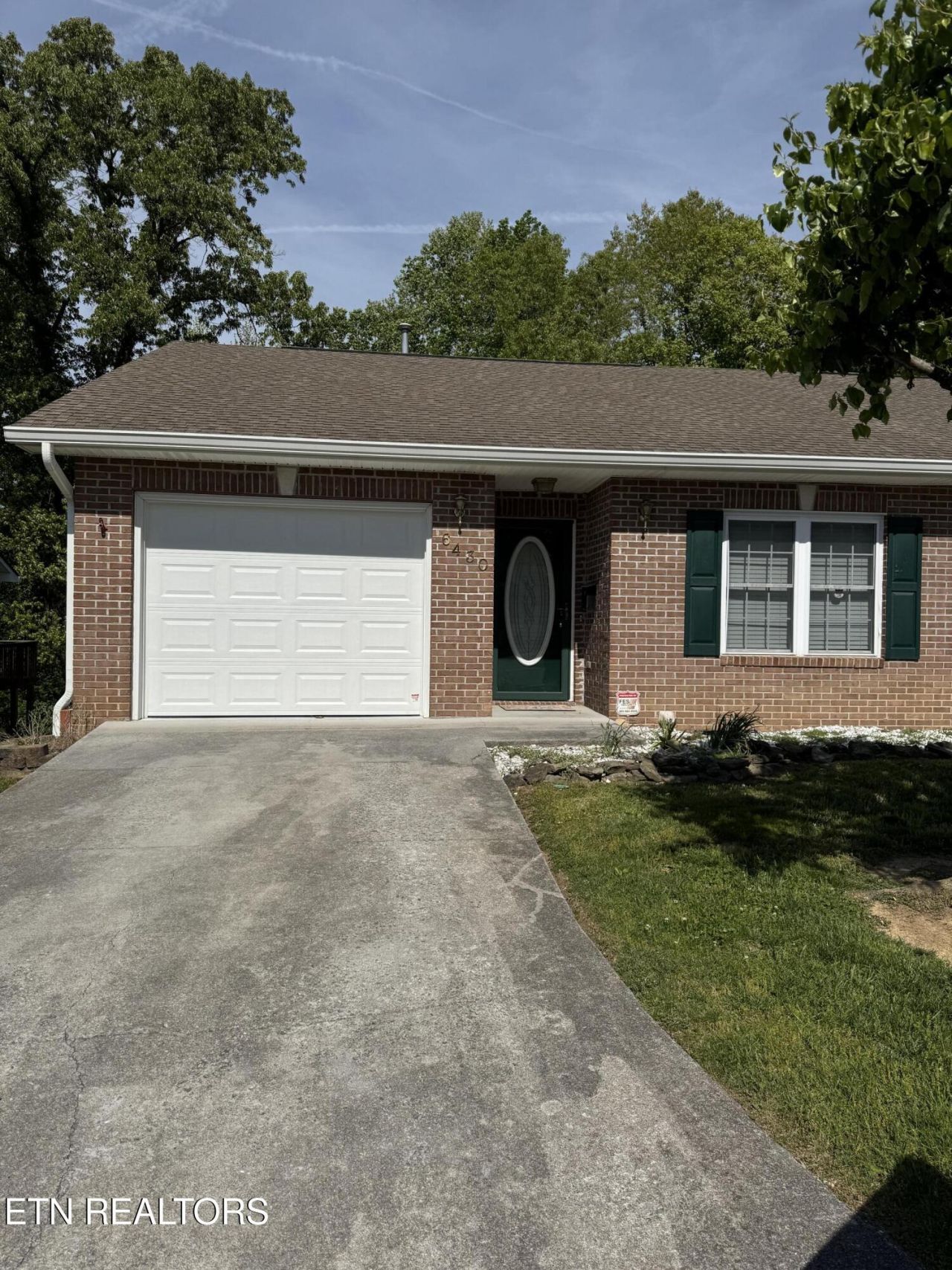 6430 Bakersfield Way, Knoxville, TN 37918 Main Photo