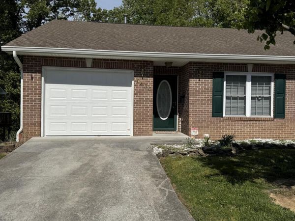 6430 Bakersfield Way, Knoxville, TN 37918