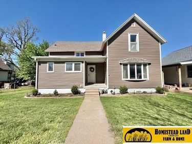 1105 B Street , Fairbury, NE 68352
