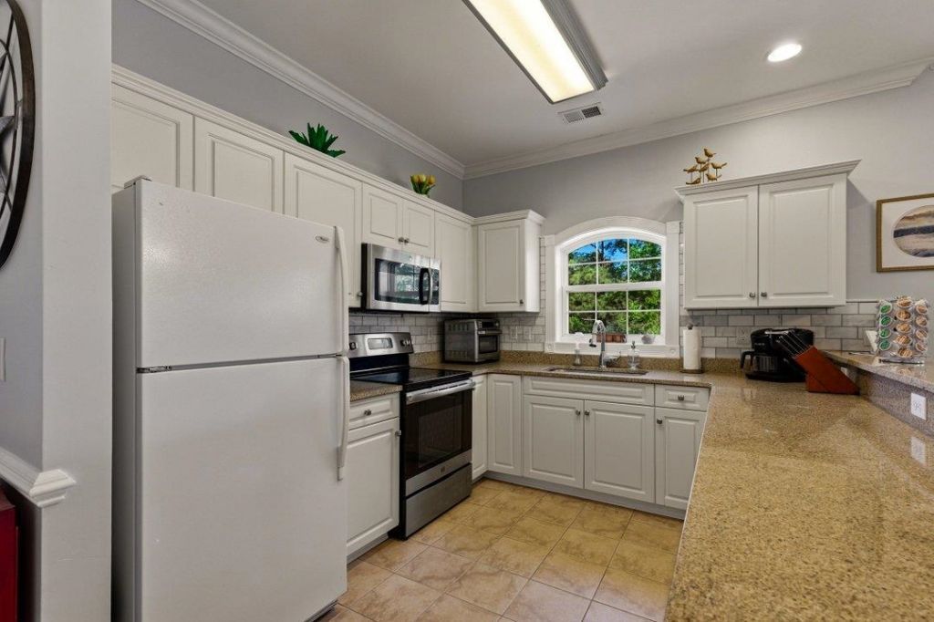 109 South Shore Blvd. Photo 11