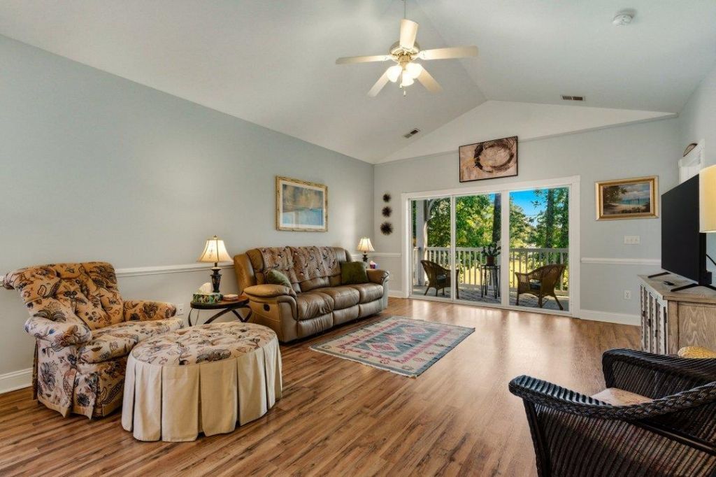 109 South Shore Blvd. Photo 7
