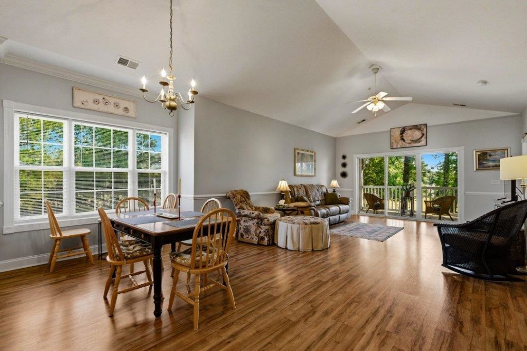 109 South Shore Blvd. Photo 9