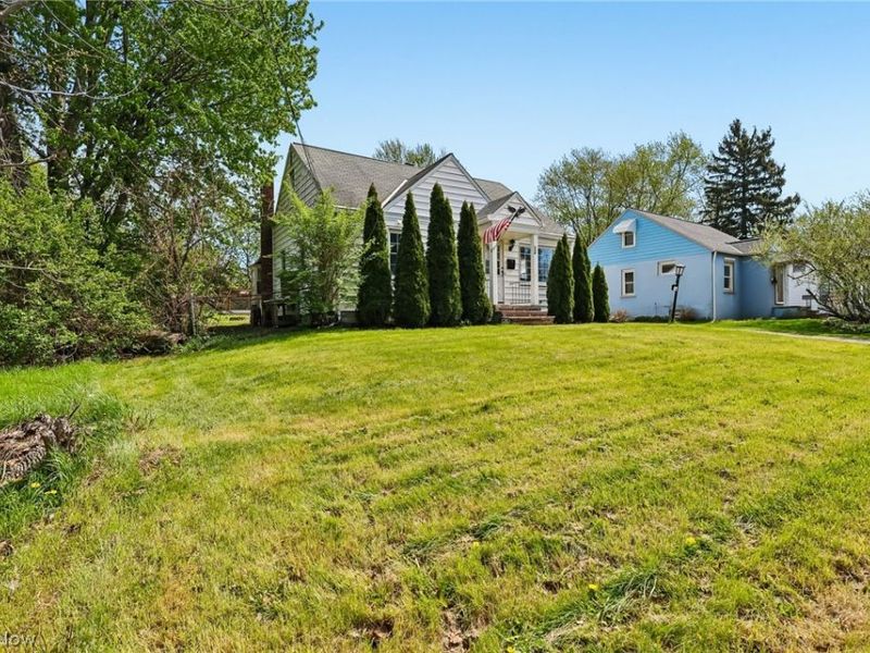 338 N Rocky River Drive, Berea, OH 44017 Photo 3