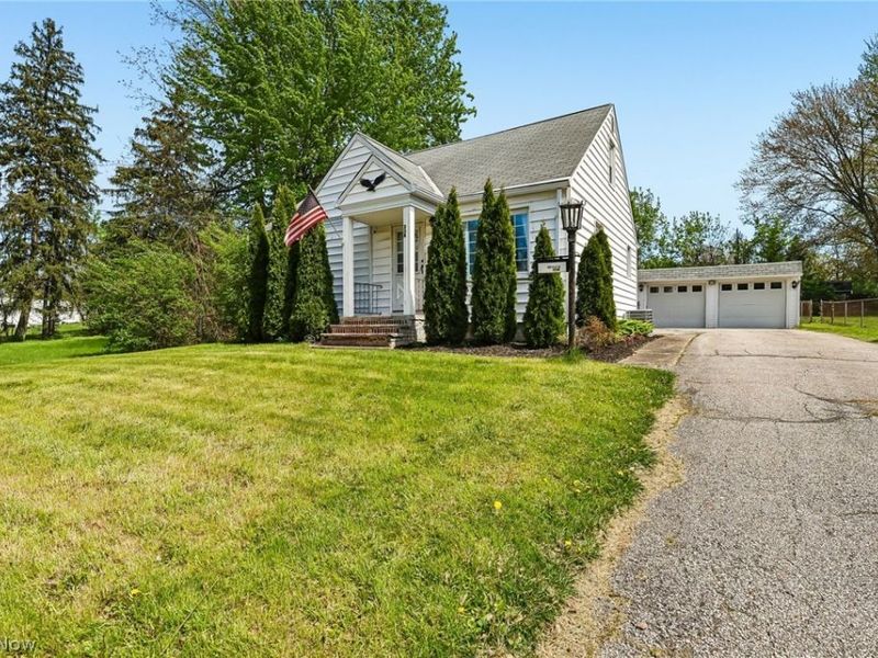 338 N Rocky River Drive, Berea, OH 44017 Photo 4