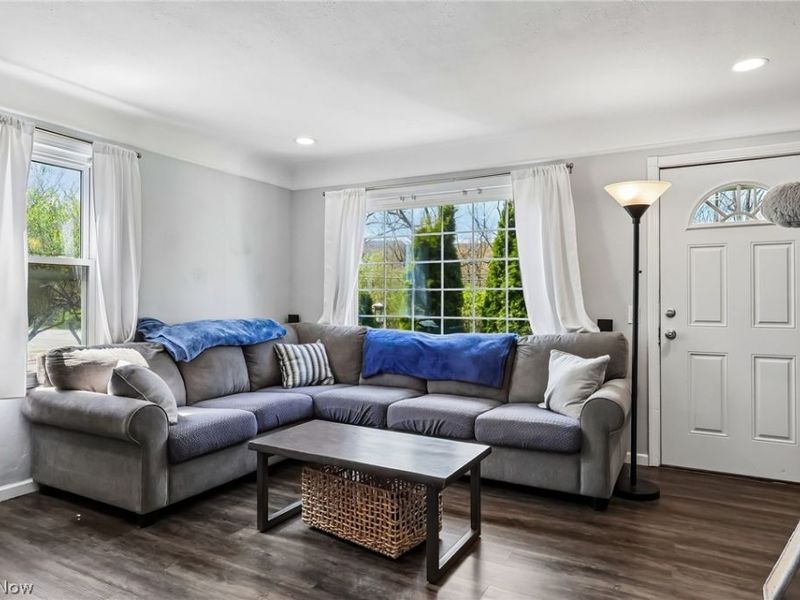 338 N Rocky River Drive, Berea, OH 44017 Photo 6