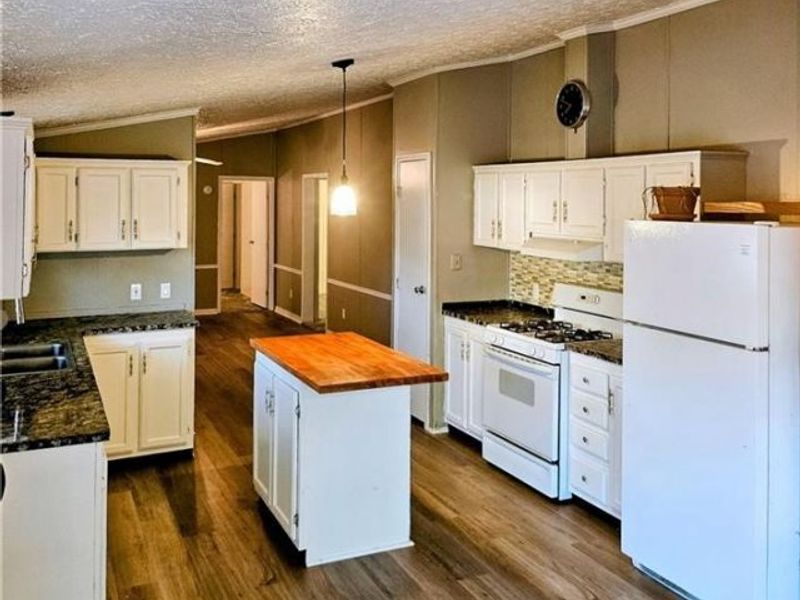 1426 Lancelot Drive, Streetsboro, OH 44241 Photo 7