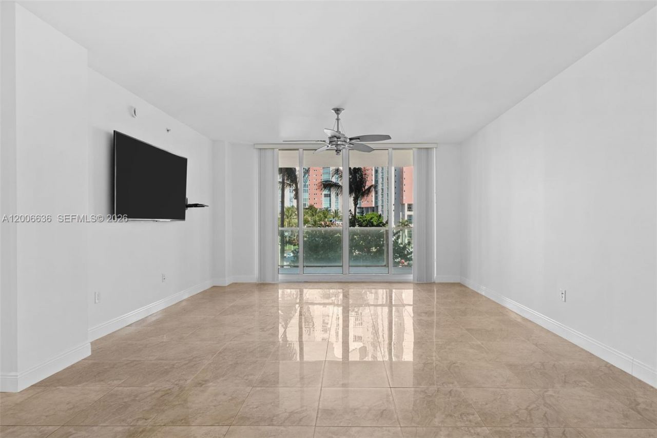 3340 NE 190th St , Unit 403, Aventura, FL 33180 Photo
