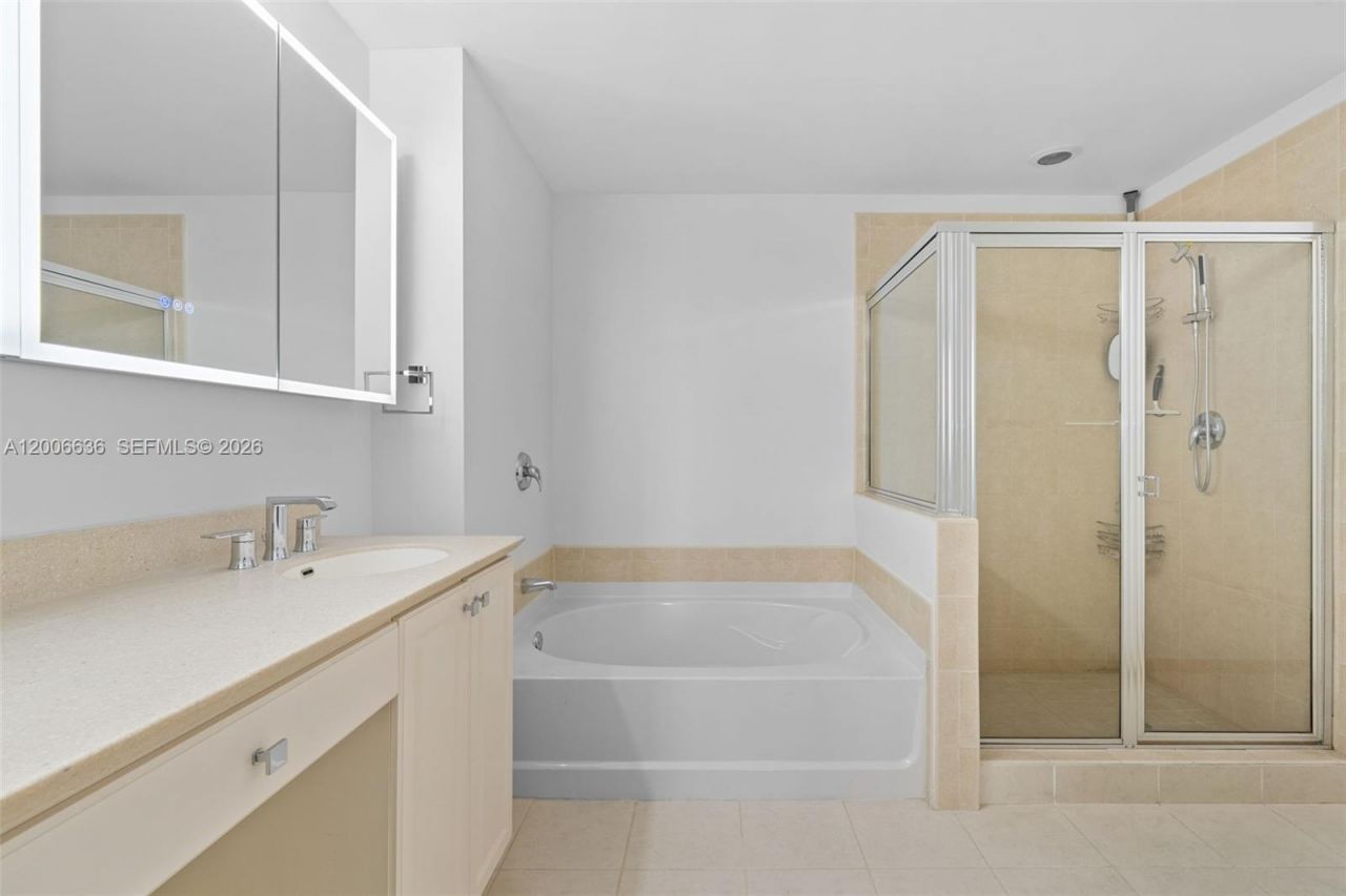 3340 NE 190th St , Unit 403, Aventura, FL 33180 Photo