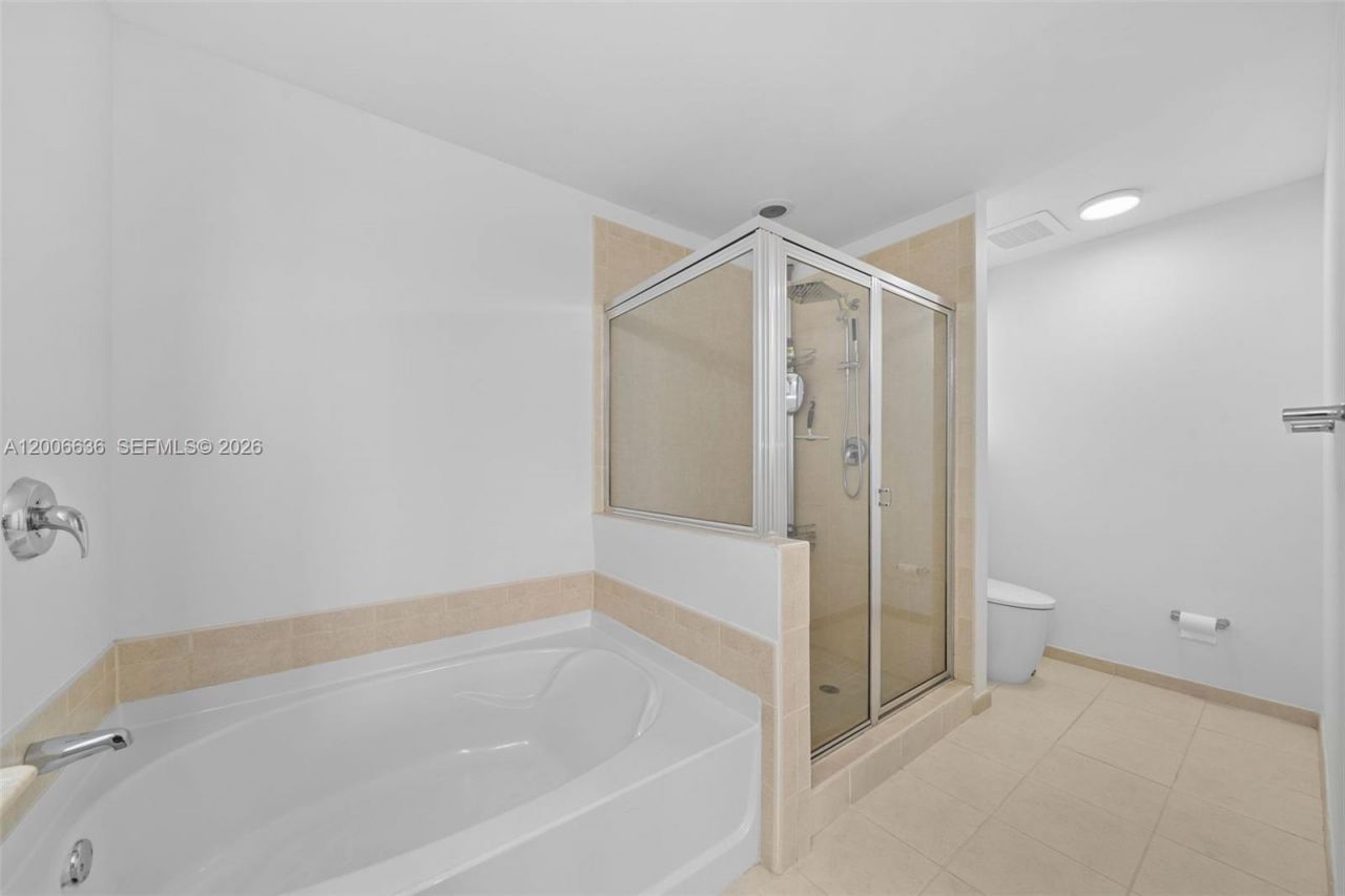 3340 NE 190th St , Unit 403, Aventura, FL 33180 Photo