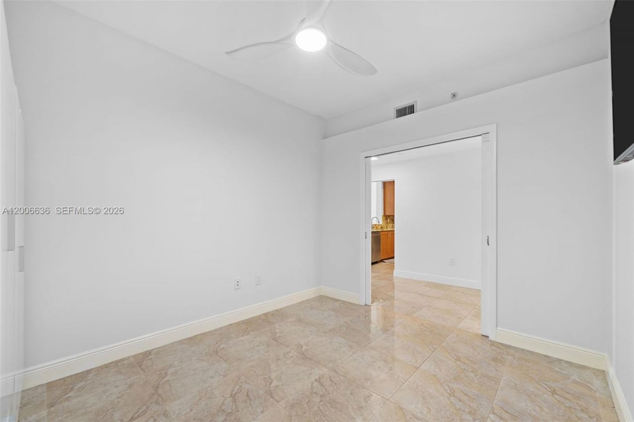 3340 NE 190th St , Unit 403, Aventura, FL 33180 Photo