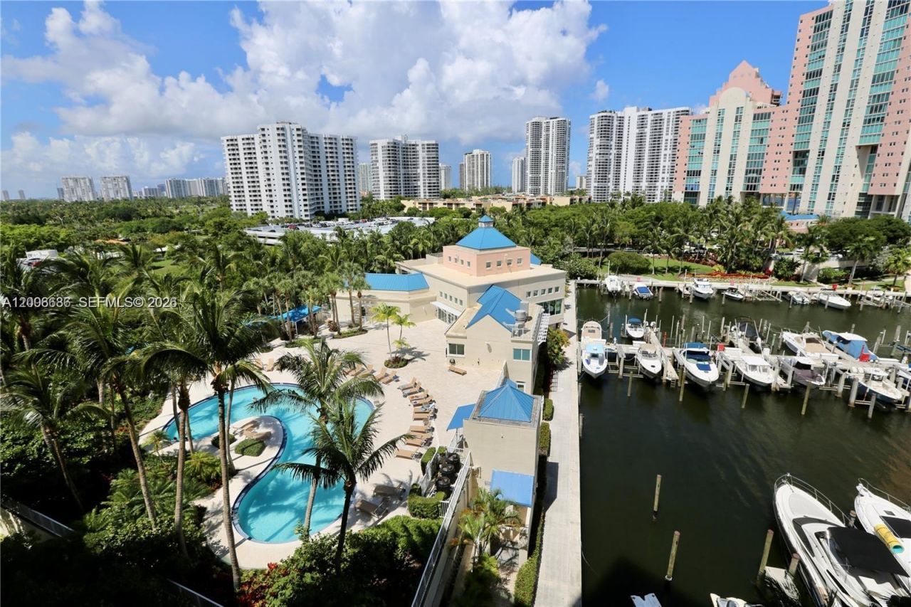 3340 NE 190th St , Unit 403, Aventura, FL 33180 Photo