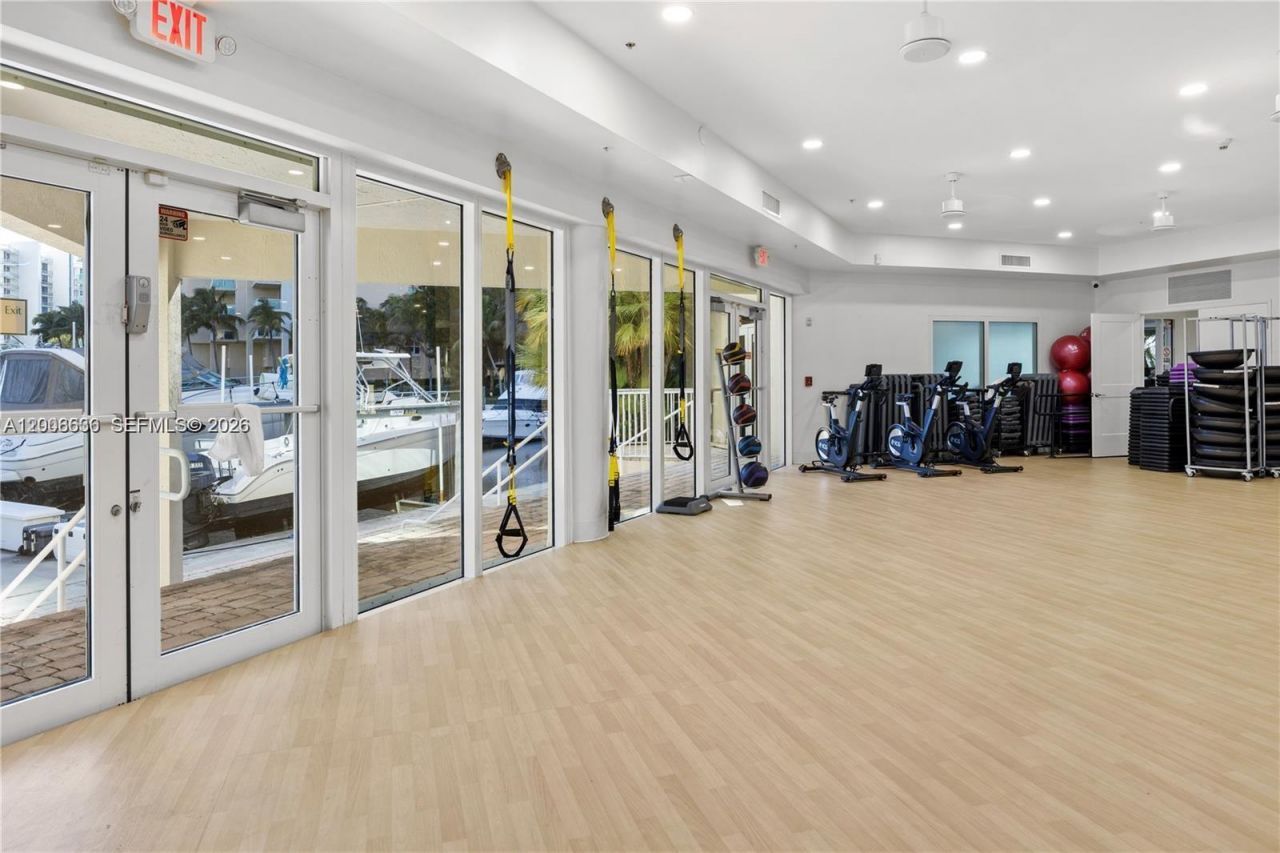 3340 NE 190th St , Unit 403, Aventura, FL 33180 Photo
