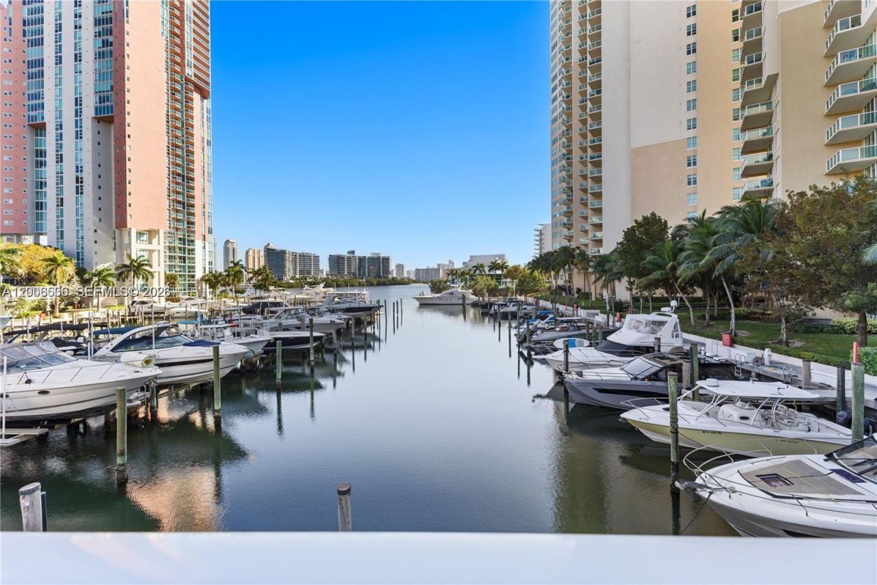 3340 NE 190th St , Unit 403, Aventura, FL 33180 Photo