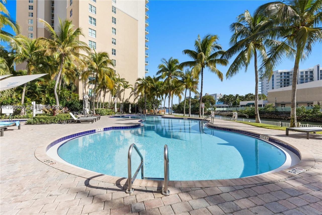 3340 NE 190th St , Unit 403, Aventura, FL 33180 Photo