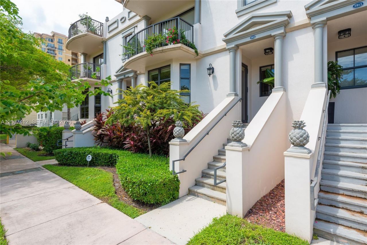 1650 Galiano St, Unit TH14, Coral Gables, FL 33134 Photo