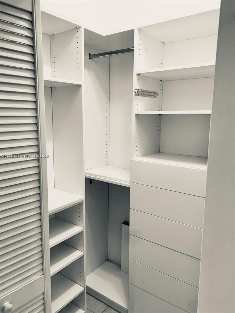 335 S Biscayne Blvd, Unit 1106, Miami, FL 33131 Photo