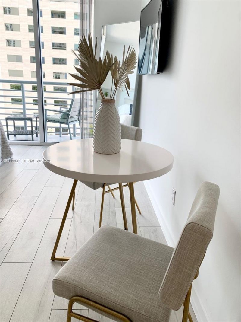 335 S Biscayne Blvd, Unit 1106, Miami, FL 33131 Photo