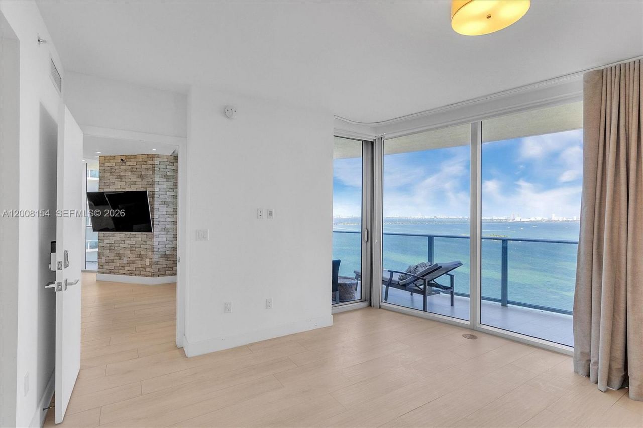 488 NE 18th St , Unit 2315, Miami, FL 33132 Photo