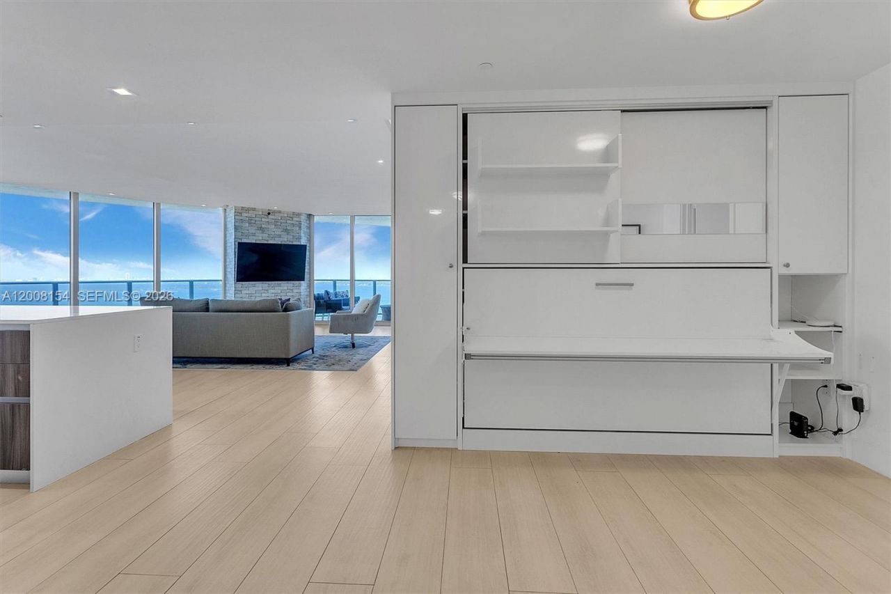 488 NE 18th St , Unit 2315, Miami, FL 33132 Photo
