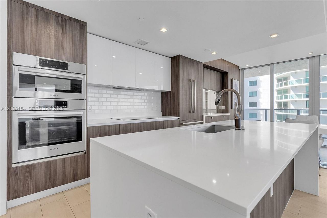 488 NE 18th St , Unit 2315, Miami, FL 33132 Photo