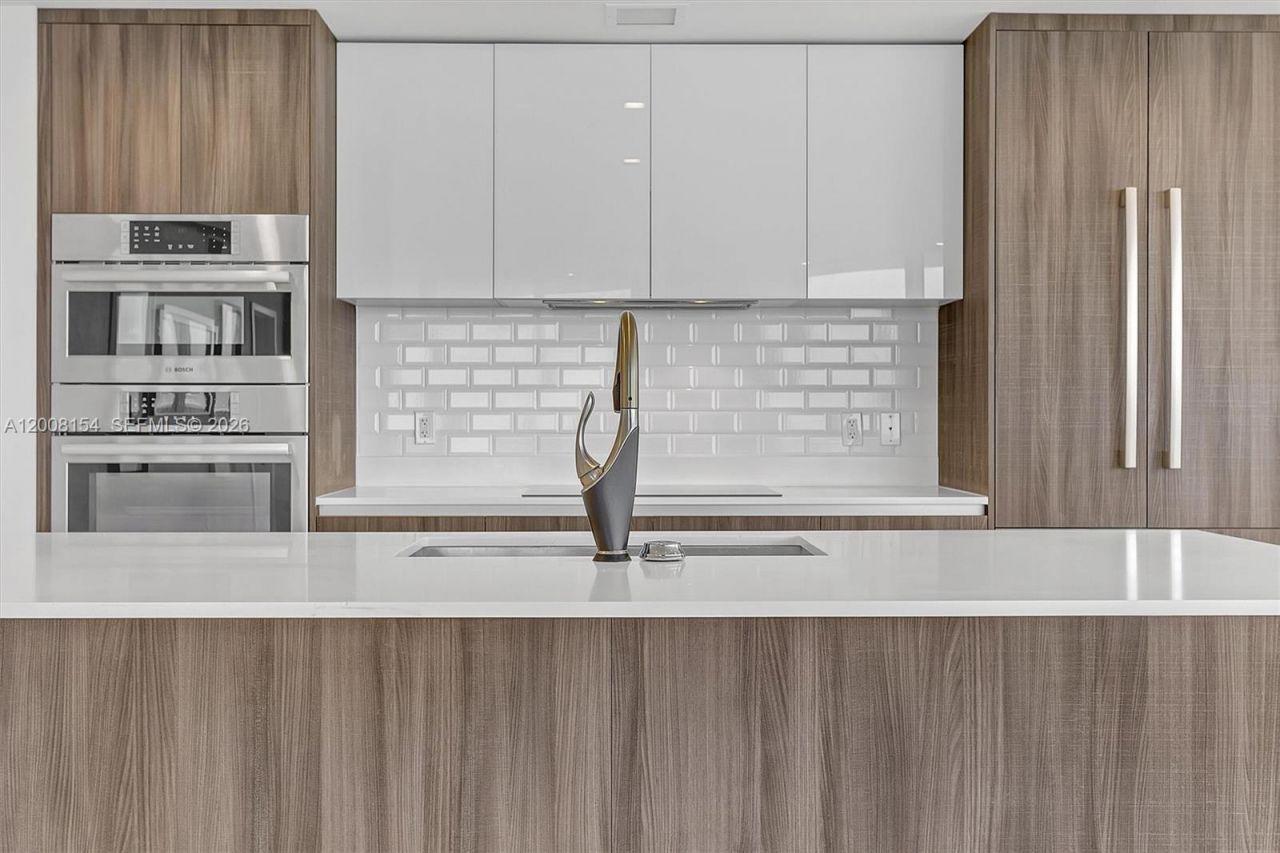 488 NE 18th St , Unit 2315, Miami, FL 33132 Photo