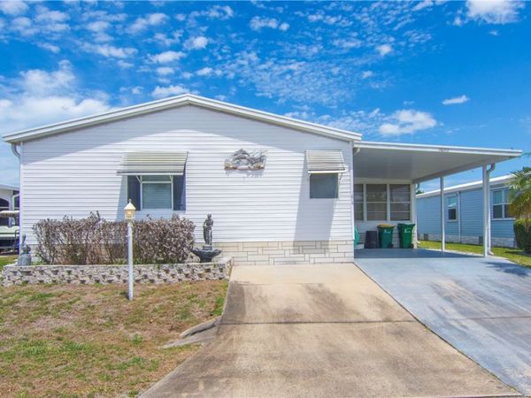 7669 Chasta Road , Unit 13, Sebastian, FL 32976