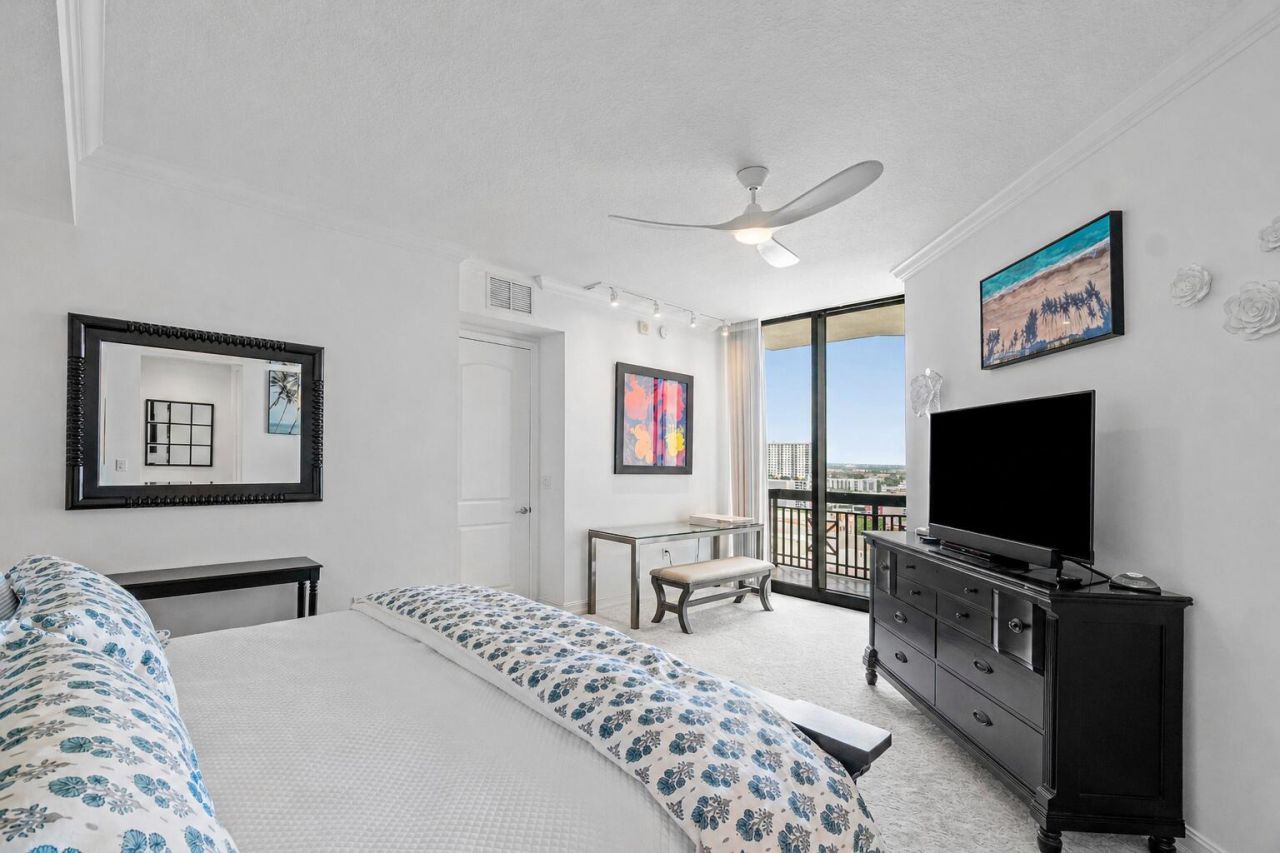 701 S Olive Avenue, Unit 1718, West Palm Beach, FL 33401 Photo