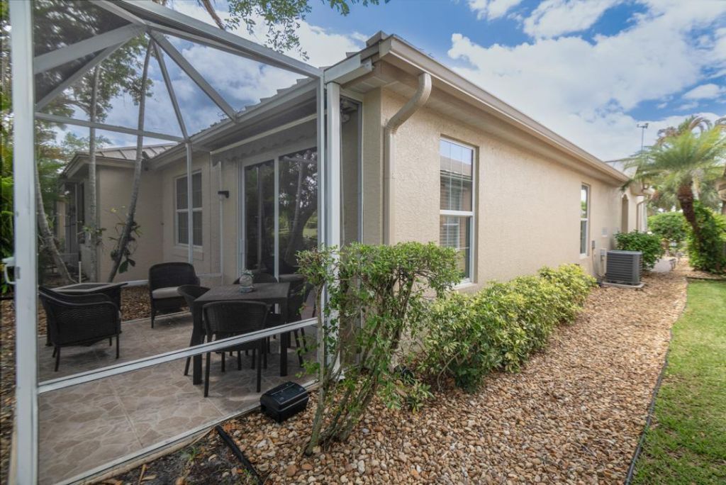 3741 NW Willow Creek Drive, Jensen Beach, FL 34957 Photo