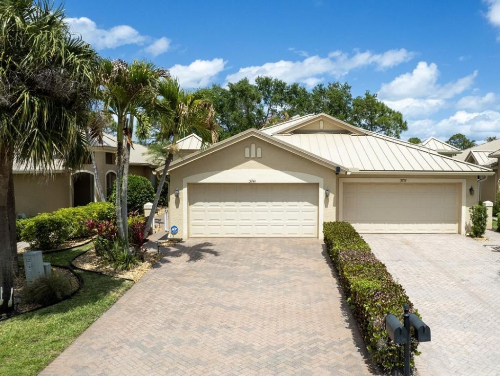3741 NW Willow Creek Drive, Jensen Beach, FL 34957 Photo