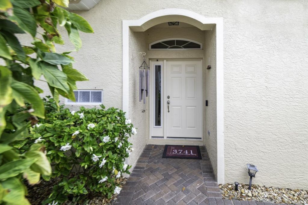 3741 NW Willow Creek Drive, Jensen Beach, FL 34957 Photo