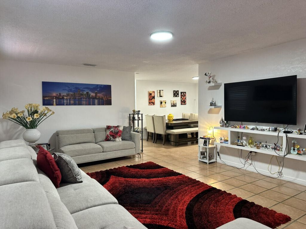 6940 Plantation Road, Plantation, FL 33317 Photo