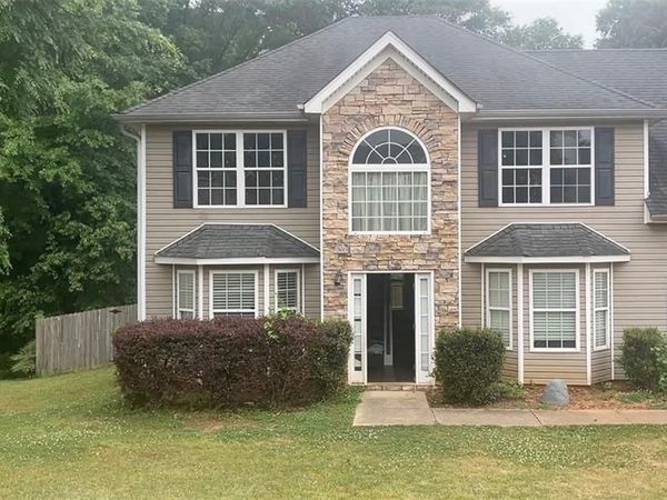 386 Madison Avenue , Hampton, GA 30228