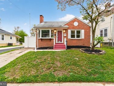 39 REEGER AVENUE, HAMILTON, NJ 08610