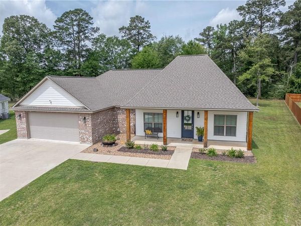 4493 HATHERN Drive, Pineville, LA 71360
