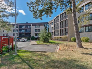 4710 58th Avenue N, Unit 208, Crystal, MN 55429