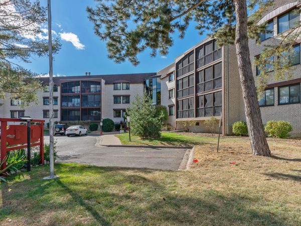 4710 58th Avenue N, Unit 208, Crystal, MN 55429