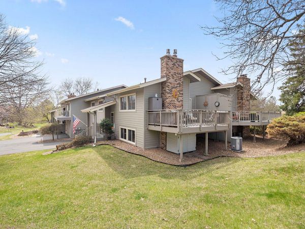 7012 W 84th Street Circle, Bloomington, MN 55438