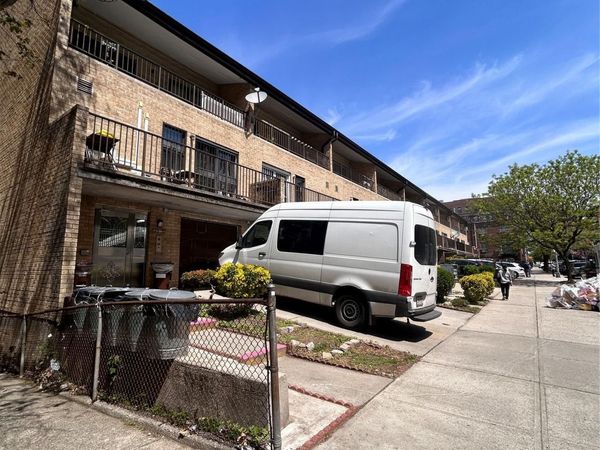 14337 Barclay Avenue , Unit A1, Flushing, NY 11355