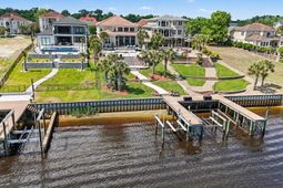 145 Avenue Of The Palms photo 4